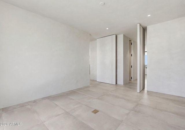 4704 N 56TH Street, Phoenix, AZ 85018