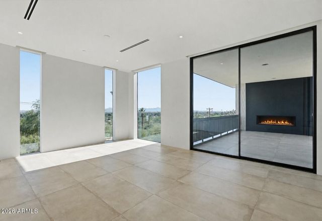 4704 N 56TH Street, Phoenix, AZ 85018