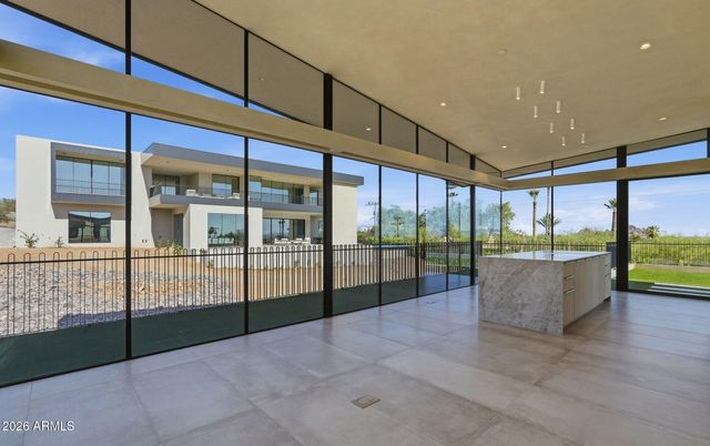 4704 N 56TH Street, Phoenix, AZ 85018