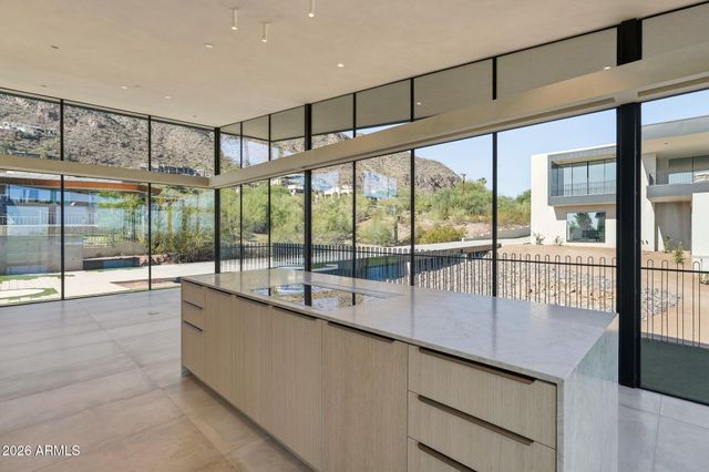 4704 N 56TH Street, Phoenix, AZ 85018