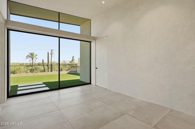 4704 N 56TH Street, Phoenix, AZ 85018