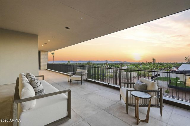 4704 N 56TH Street, Phoenix, AZ 85018