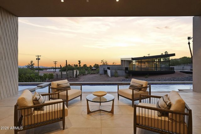 4704 N 56TH Street, Phoenix, AZ 85018