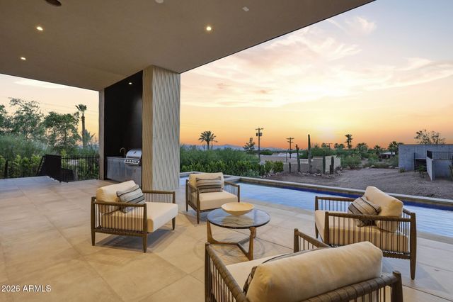 4704 N 56TH Street, Phoenix, AZ 85018