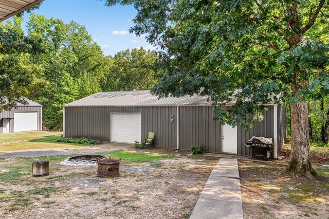 10823 Wyllia Road, Benton, AR 72019
