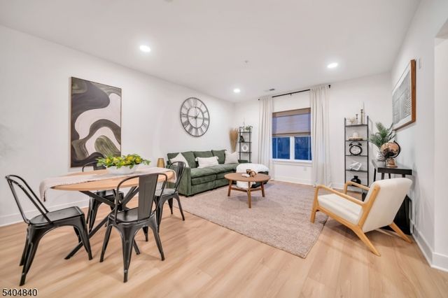 104 Encampment Ct, Montville Twp., NJ 07082