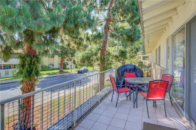 55 Calle Aragon P, Laguna Woods, CA 92637