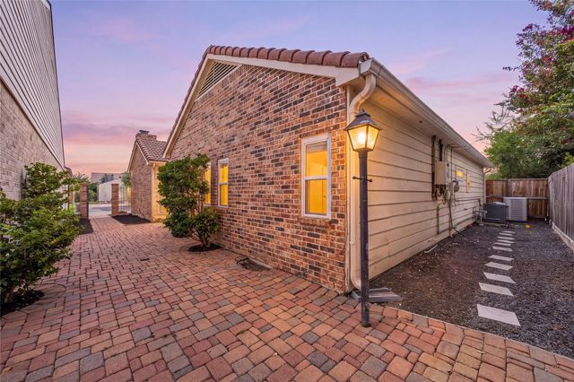 14122 Langbourne Drive, Houston, TX 77077
