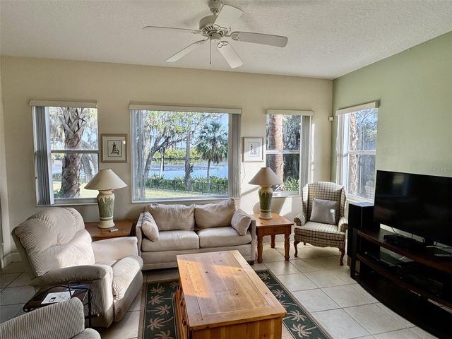 9411 DISCOVERY TERRACE 102B, Bradenton, FL 34212