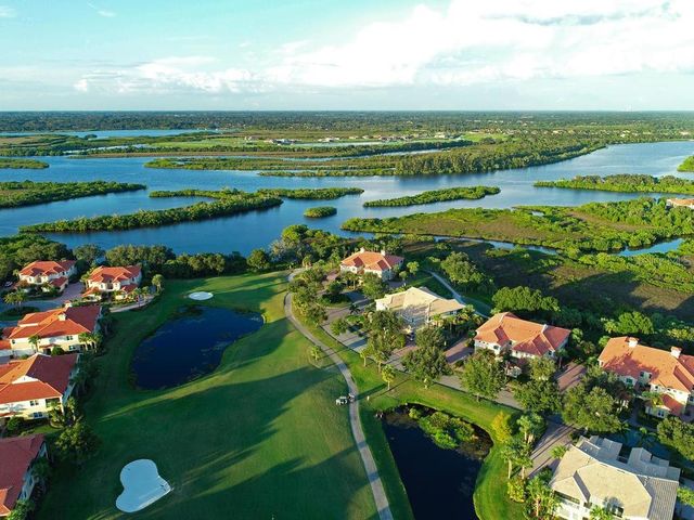 9411 DISCOVERY TERRACE 102B, Bradenton, FL 34212