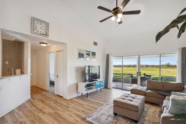 312 EAGLE RIDGE DRIVE 312, Davenport, FL 33837