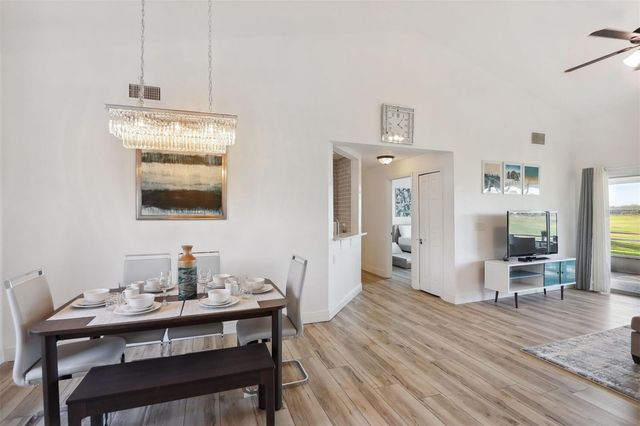 312 EAGLE RIDGE DRIVE 312, Davenport, FL 33837