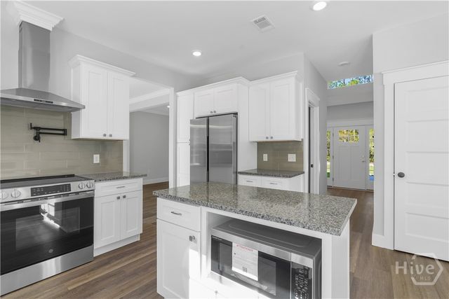 65 Plantation Road, Midway, GA 31320