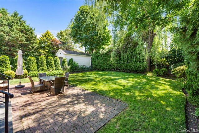 42 North Road, Great Neck, NY 11024