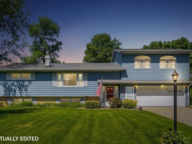8526 54th Street, Coal Valley, IL 61240
