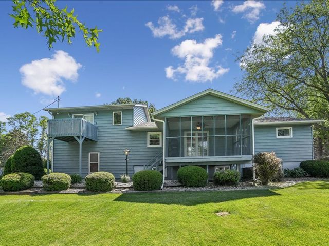 8526 54th Street, Coal Valley, IL 61240