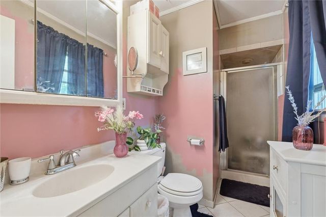 706 NE Darwin Street, Lee's Summit, MO 64063