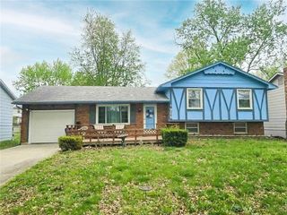 706 NE Darwin Street, Lee's Summit, MO 64063