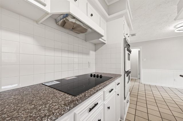 6207 Claridge Drive, Houston, TX 77096