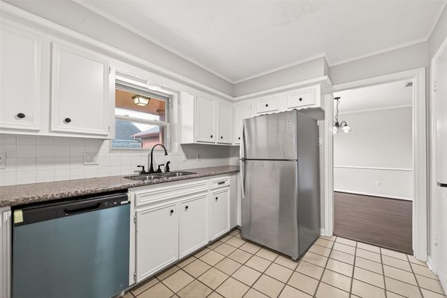 6207 Claridge Drive, Houston, TX 77096