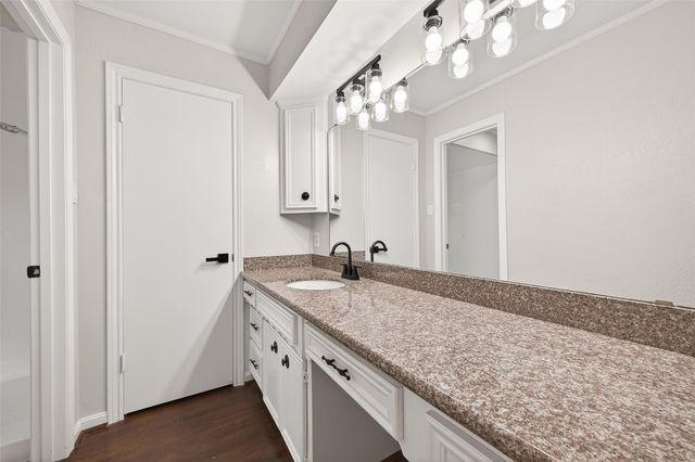 6207 Claridge Drive, Houston, TX 77096