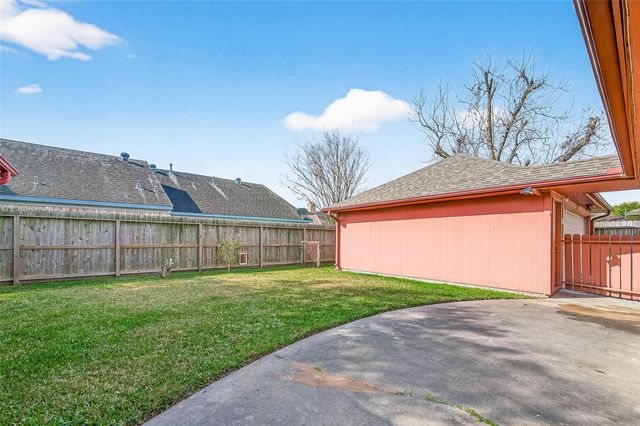 6207 Claridge Drive, Houston, TX 77096