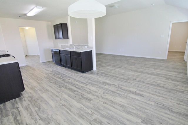 11 Leisure Shore Court, Manvel, TX 77578
