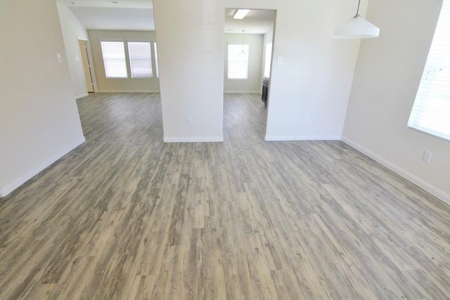 11 Leisure Shore Court, Manvel, TX 77578