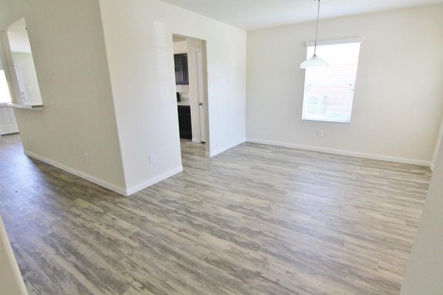 11 Leisure Shore Court, Manvel, TX 77578