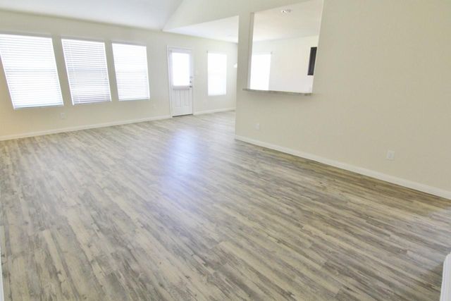 11 Leisure Shore Court, Manvel, TX 77578
