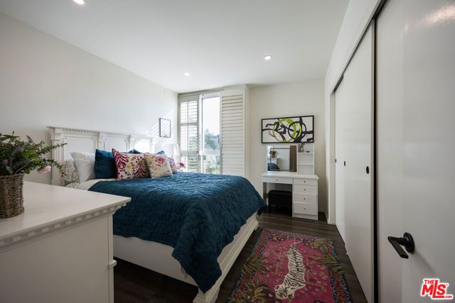 17711 Margate Street 211, Encino (los Angeles), CA 91316