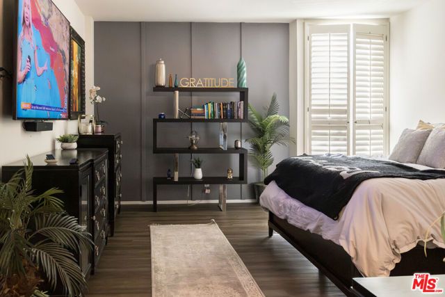 17711 Margate Street 211, Encino (los Angeles), CA 91316