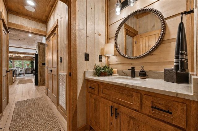 401 Kittatinny Drive, Mineral Bluff, GA 30559