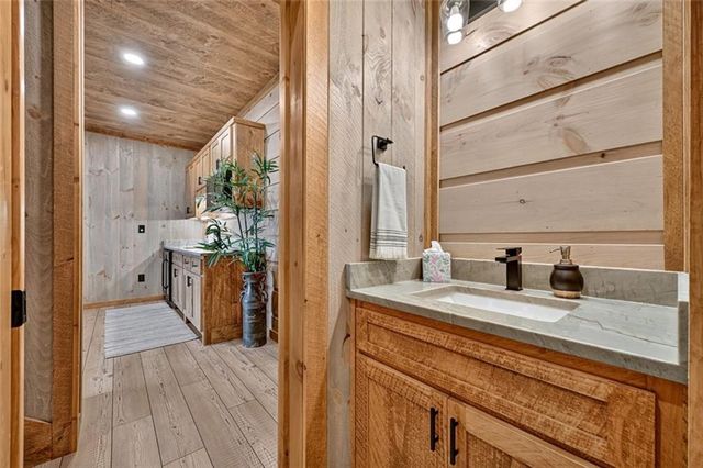 401 Kittatinny Drive, Mineral Bluff, GA 30559