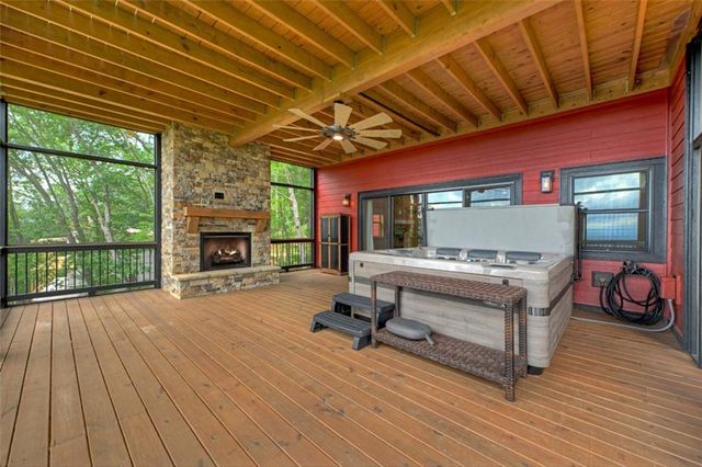401 Kittatinny Drive, Mineral Bluff, GA 30559