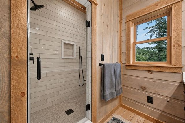 401 Kittatinny Drive, Mineral Bluff, GA 30559