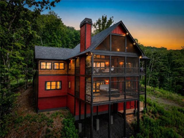 401 Kittatinny Drive, Mineral Bluff, GA 30559