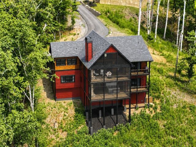 401 Kittatinny Drive, Mineral Bluff, GA 30559