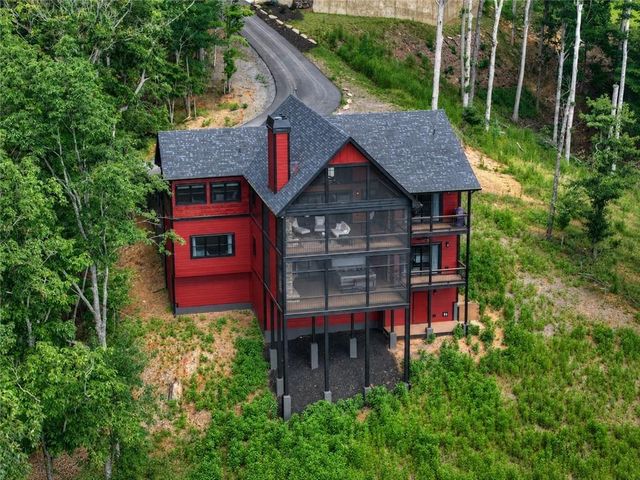 401 Kittatinny Drive, Mineral Bluff, GA 30559
