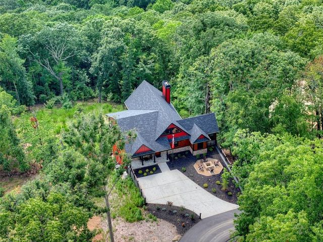 401 Kittatinny Drive, Mineral Bluff, GA 30559