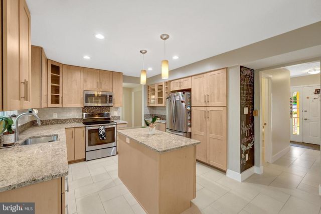 11637 QUAIL RIDGE CT, Reston, VA 20194