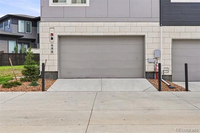 688 Belay Street, Erie, CO 80516