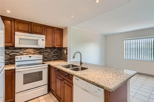 1855 Plunkett Street 406, Hollywood, FL 33020