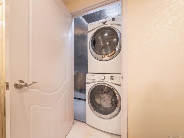 179-15 80Rd, Jamaica Estates, NY 11432