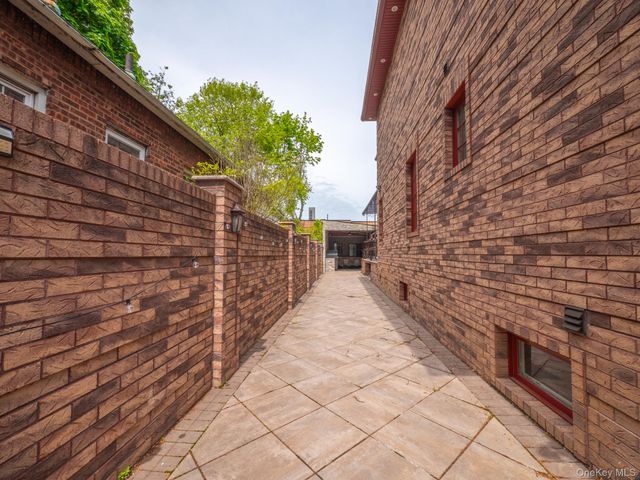 179-15 80Rd, Jamaica Estates, NY 11432