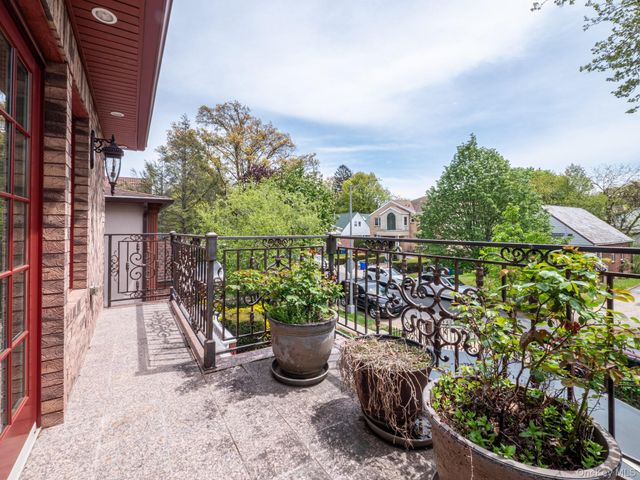 179-15 80Rd, Jamaica Estates, NY 11432