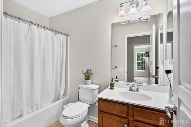 2103 Ethan Lane, Highland Park, NJ 08904