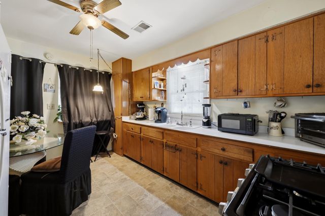 650 Walnut Meadow Road, Berea, KY 40403