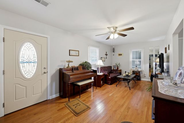 650 Walnut Meadow Road, Berea, KY 40403