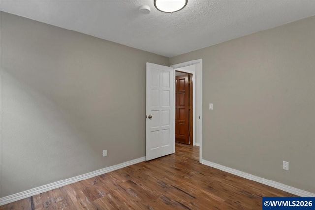 2095 Popcorn Ct NW, Salem, OR 97304